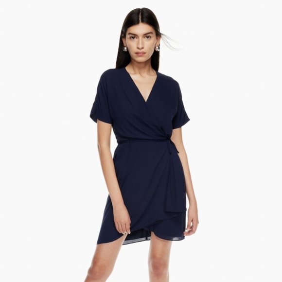 Aritzia Dresses & Skirts - Aritzia Babaton Wallace Dress